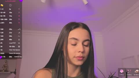 Snapshot of alejaa___ chatting on June 1, 2026, 11:34 am Alejandra online show from June 1, 2026, 11:34 am