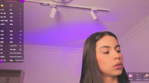 Snapshot of alejaa___ chatting on June 5, 2026, 11:38 am Alejandra online show from June 5, 2026, 11:38 am