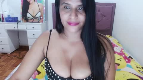 Snapshot of alejaa_milk chatting on December 28, 2024, 12:13 pm Alejandra --independent model online show from December 28, 2024, 12:13 pm