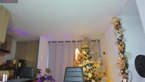 A L E J A N D R A online show from November 16, 2025, 11:05 am