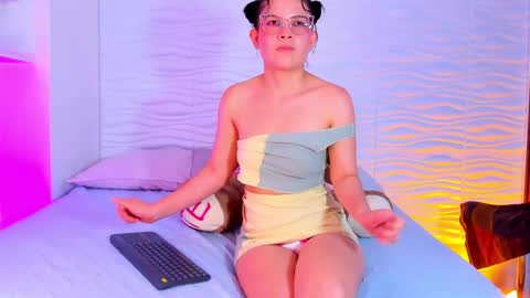 CUTE ALEJA online show from October 16, 2025, 9:27 pm