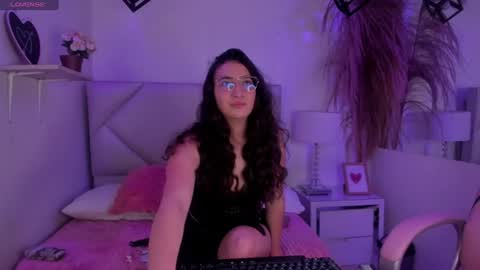 Aleja  online show from July 7, 2026, 6:23 pm