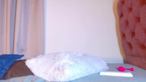 alejandra_dunn1 online show from May 16, 2026, 12:29 am