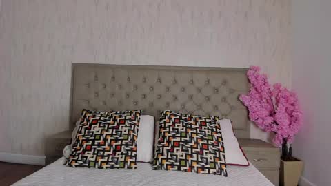 alejandra_marin_ online show from May 8, 2026, 12:27 am