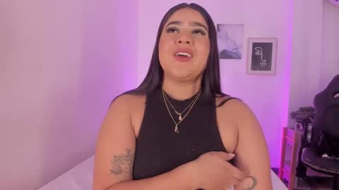 Alejandra online show from March 4, 2026, 1:50 pm