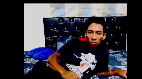 alejandrito_king online show from November 16, 2025, 6:30 am