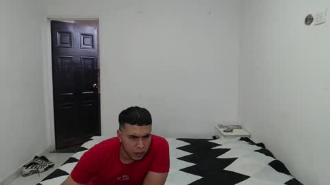 alejandrocock online show from March 11, 2025, 6:41 pm