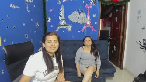 zoe and Kataleya online show from January 31, 2025, 1:34 pm