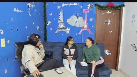 zoe and Kataleya online show from February 10, 2025, 12:29 pm