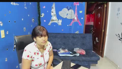 zoe and Kataleya online show from February 11, 2025, 12:58 pm