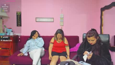 zoe and Kataleya online show from November 5, 2025, 1:27 am