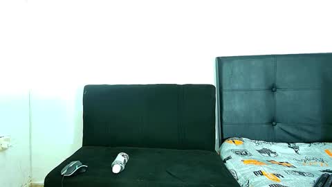 alejo_21cm online show from January 29, 2025, 9:12 am