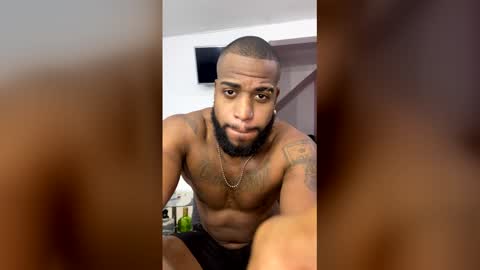 Snapshot of alejo_21cm chatting on June 3, 2026, 4:59 am alejo_21cm online show from June 3, 2026, 4:59 am