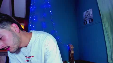 alejo_323__ online show from January 24, 2025, 3:43 am