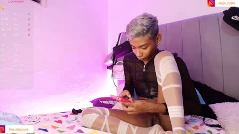 Snapshot of alejo_cute chatting on December 26, 2024, 1:18 am alejo_cute online show from December 26, 2024, 1:18 am