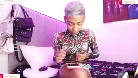Snapshot of alejo_cute chatting on December 28, 2024, 4:09 pm alejo_cute online show from December 28, 2024, 4:09 pm