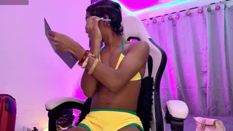 Snapshot of alejo_cute chatting on September 23, 2025, 8:34 pm alejo_cute online show from September 23, 2025, 8:34 pm