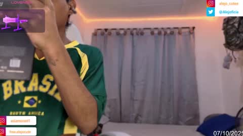 Snapshot of alejo_cute chatting on October 7, 2025, 8:39 pm alejo_cute online show from October 7, 2025, 8:39 pm