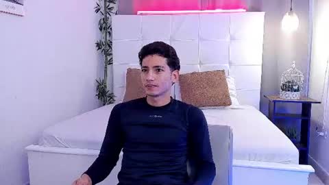 alejo_exotic online show from June 18, 2026, 12:09 pm