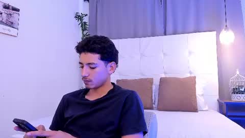 alejo_exotic online show from July 8, 2026, 12:42 pm