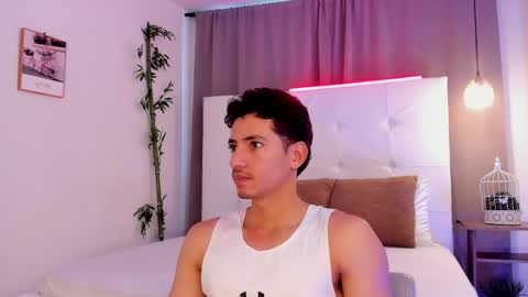 alejo_exotic online show from July 31, 2026, 12:15 pm