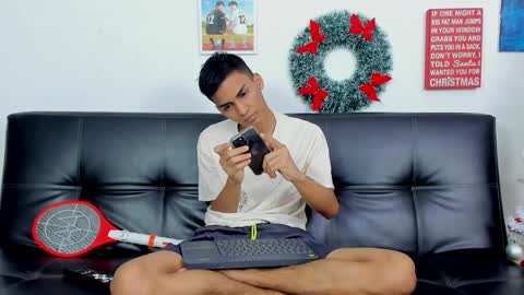 alejo peverell online show from December 14, 2024, 9:24 pm