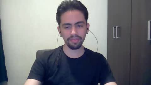 alejo_shy online show from December 8, 2024, 5:39 am