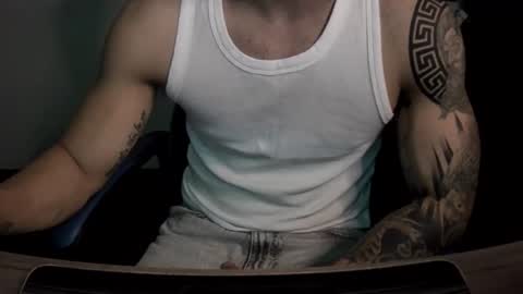 Snapshot of alejoduarte16 chatting on November 19, 2025, 5:24 pm alejoduarte16 online show from November 19, 2025, 5:24 pm