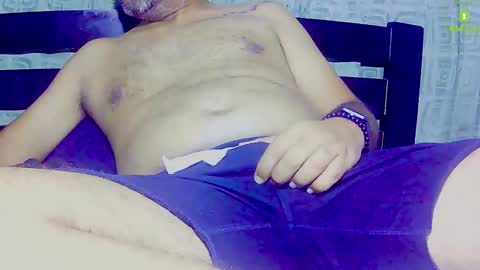 Snapshot of alejohot29 chatting on December 5, 2024, 3:37 am alejohot29 online show from December 5, 2024, 3:37 am