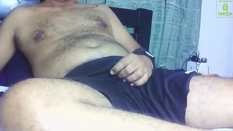 Snapshot of alejohot29 chatting on February 2, 2025, 5:37 pm alejohot29 online show from February 2, 2025, 5:37 pm
