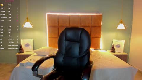 Snapshot of alejootwink chatting on September 24, 2025, 2:37 am ALejoo Saenz online show from September 24, 2025, 2:37 am