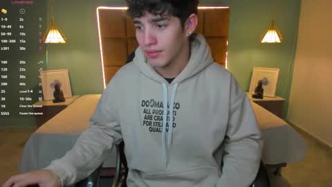 Snapshot of alejootwink chatting on October 9, 2025, 2:53 am ALejoo Saenz online show from October 9, 2025, 2:53 am