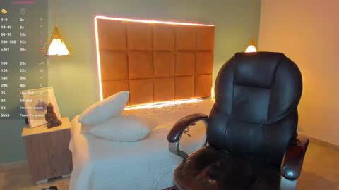 Snapshot of alejootwink chatting on October 11, 2025, 1:16 am ALejoo Saenz online show from October 11, 2025, 1:16 am