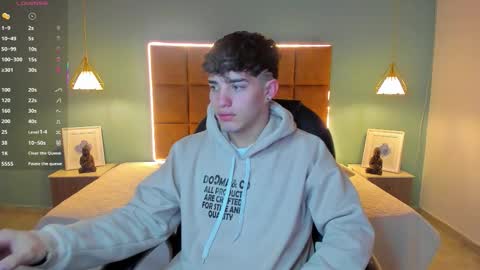 Snapshot of alejootwink chatting on October 12, 2025, 8:41 pm ALejoo Saenz online show from October 12, 2025, 8:41 pm