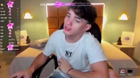 Snapshot of alejootwink chatting on December 20, 2025, 1:12 am ALejoo Saenz online show from December 20, 2025, 1:12 am