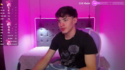 Snapshot of alejootwink chatting on December 23, 2025, 2:31 am ALejoo Saenz online show from December 23, 2025, 2:31 am