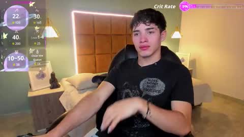 Snapshot of alejootwink chatting on January 7, 2026, 1:41 am ALejoo Saenz online show from January 7, 2026, 1:41 am