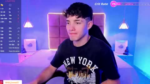 Snapshot of alejootwink chatting on February 17, 2026, 1:13 am ALejoo Saenz online show from February 17, 2026, 1:13 am