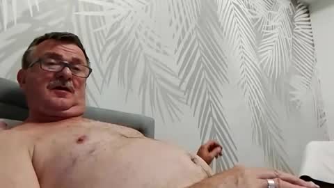 Snapshot of aleks1546 chatting on September 9, 2025, 8:52 pm aleks 1546 online show from September 9, 2025, 8:52 pm