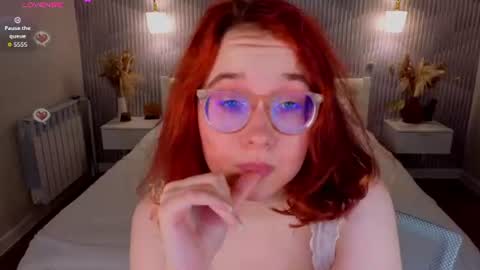Snapshot of aleks_caste chatting on August 7, 2026, 5:15 pm Aleks online show from August 7, 2026, 5:15 pm