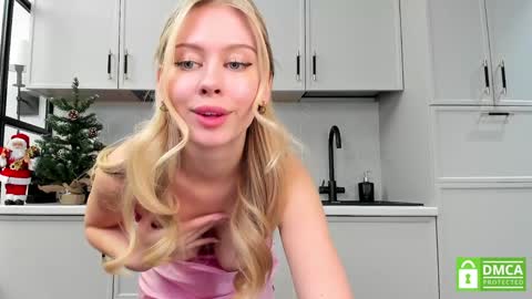 Snapshot of aleksa_cutie chatting on December 21, 2024, 4:46 pm Next stream - 2 dec -  online show from December 21, 2024, 4:46 pm