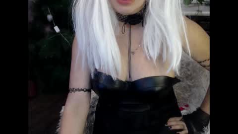 Luly online show from December 23, 2024, 3:29 am