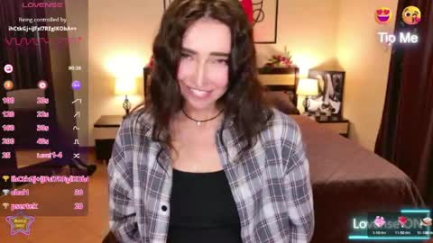 AlenaCoplan online show from April 18, 2026, 7:58 pm