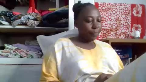 Noreen Kennth and Emilly online show from October 26, 2025, 6:52 am