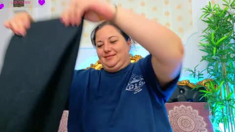 alesha_arabian_ online show from April 9, 2026, 4:23 am