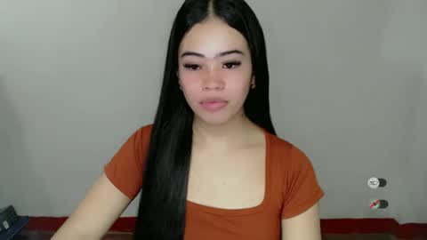 Snapshot of alesha_vibe_me chatting on December 14, 2024, 5:07 am alesha_vibe_me online show from December 14, 2024, 5:07 am