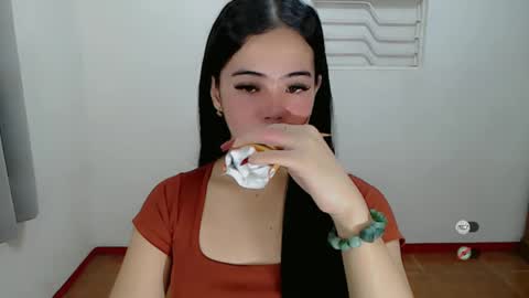 Snapshot of alesha_vibe_me chatting on January 24, 2025, 1:56 am alesha_vibe_me online show from January 24, 2025, 1:56 am