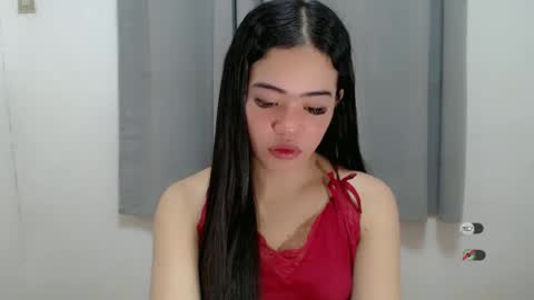 Snapshot of alesha_vibe_me chatting on February 2, 2025, 12:30 am alesha_vibe_me online show from February 2, 2025, 12:30 am