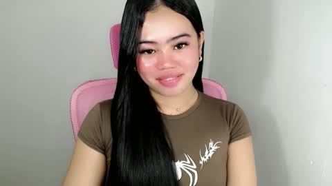 Snapshot of alesha_vibe_me chatting on May 17, 2026, 2:24 pm alesha_vibe_me online show from May 17, 2026, 2:24 pm