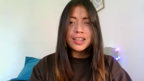 QUEEN OFF MILk  IM BACK  15 NOV online show from March 22, 2026, 6:33 pm